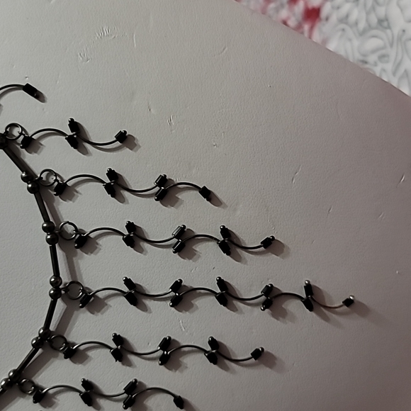 Delicate Drop Tendrills Necklace - Picture 3 of 5